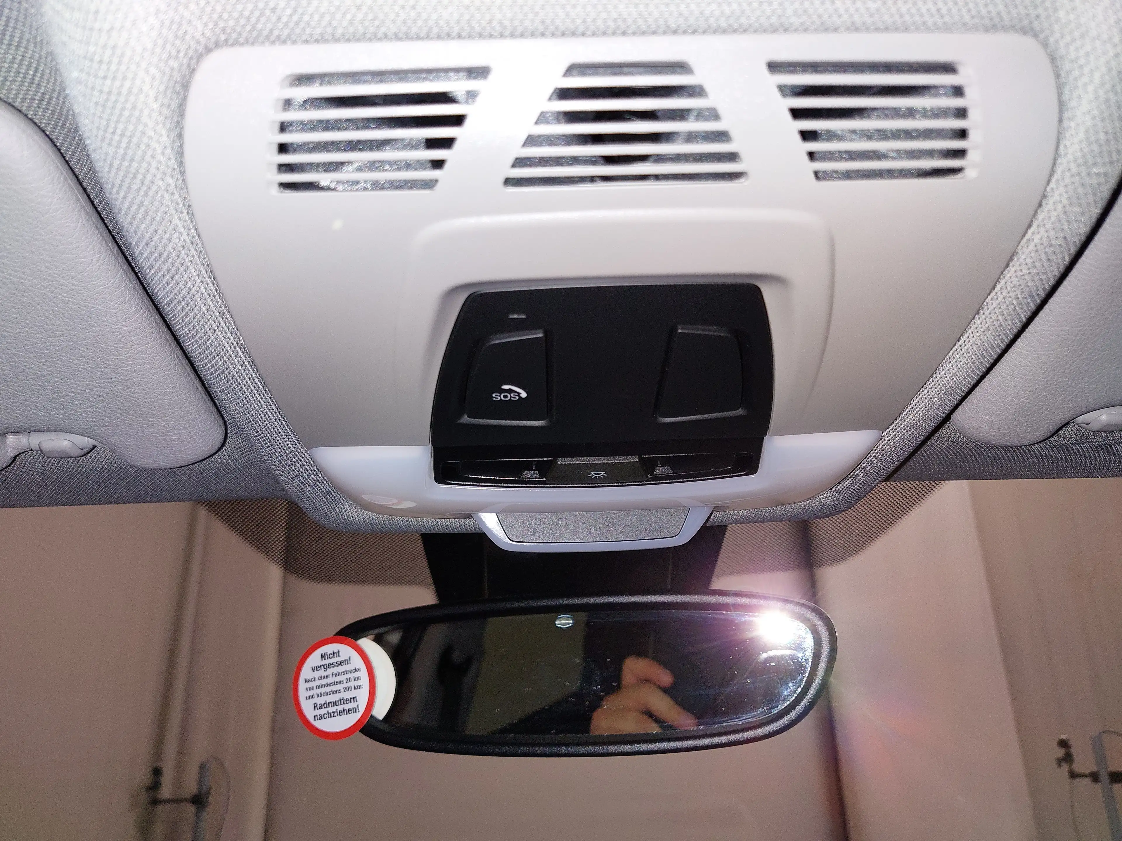 BMW 216 216 Gran Tourer Navi PDC AHK Shz — photo 13