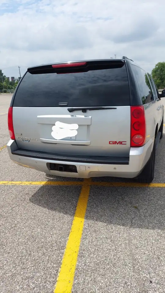GMC Yukon снимка GMC Yukon