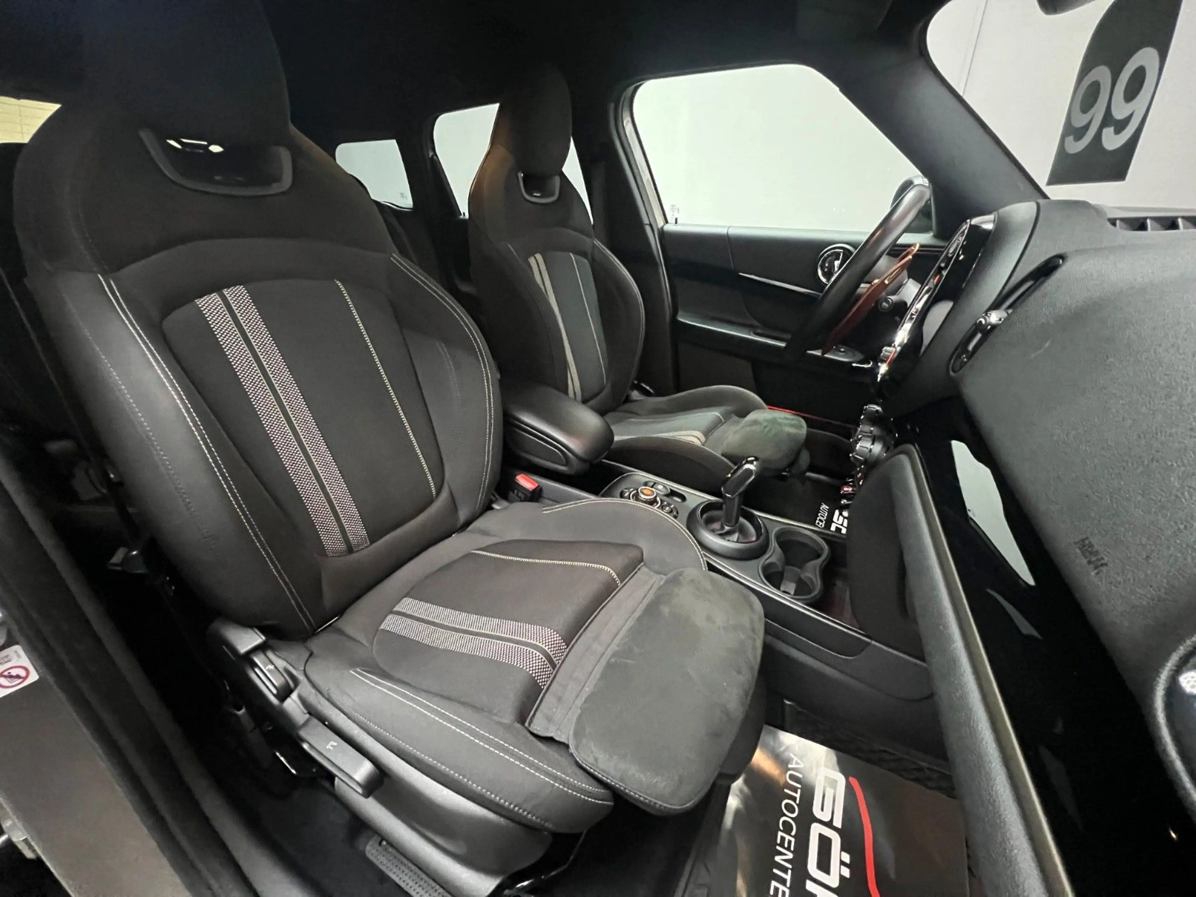 MINI John Cooper Works Countryman John Cooper Works All4 — photo 14