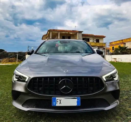 Mercedes-Benz CLA 180