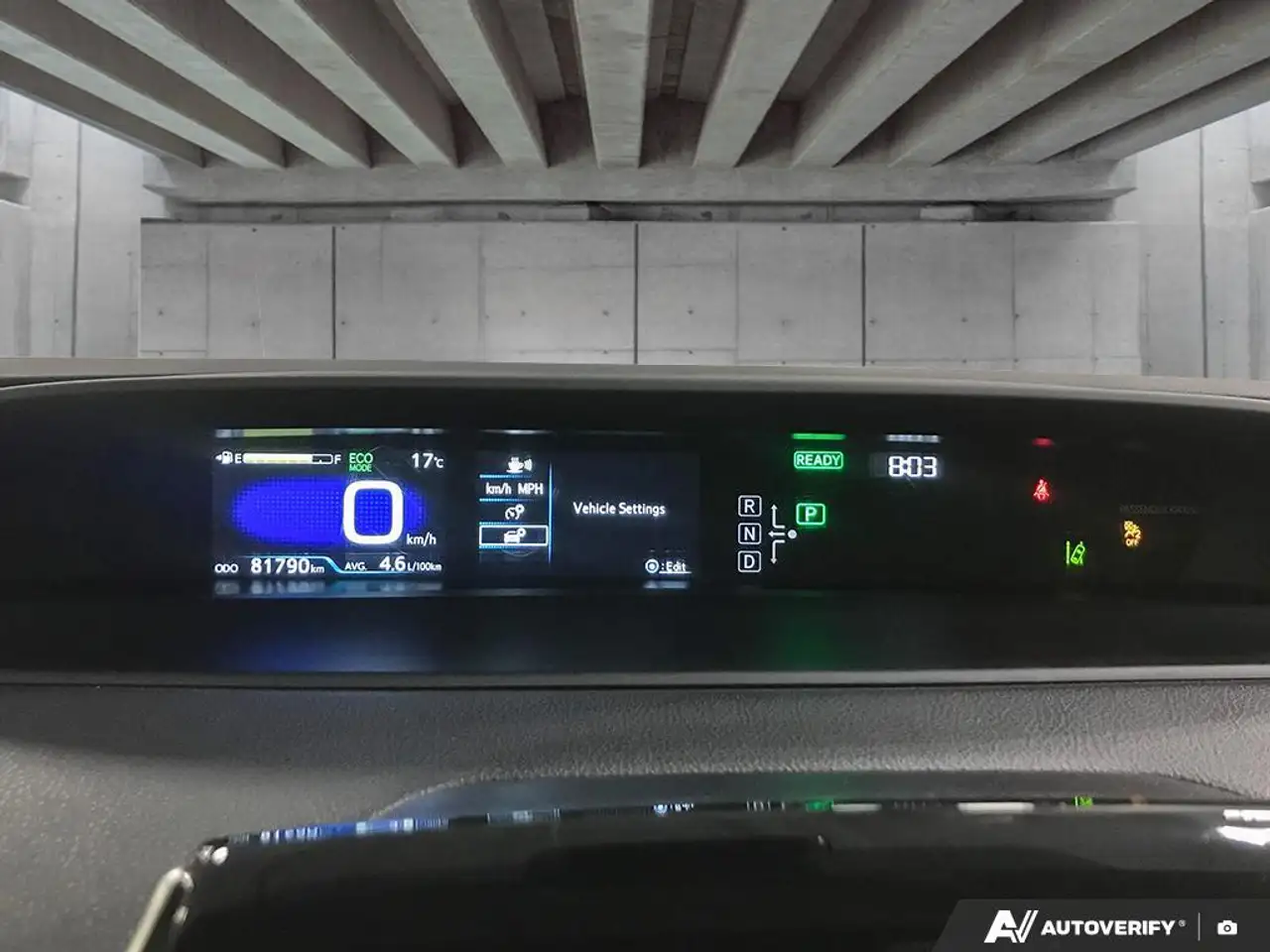 Toyota Prius снимка Toyota Prius