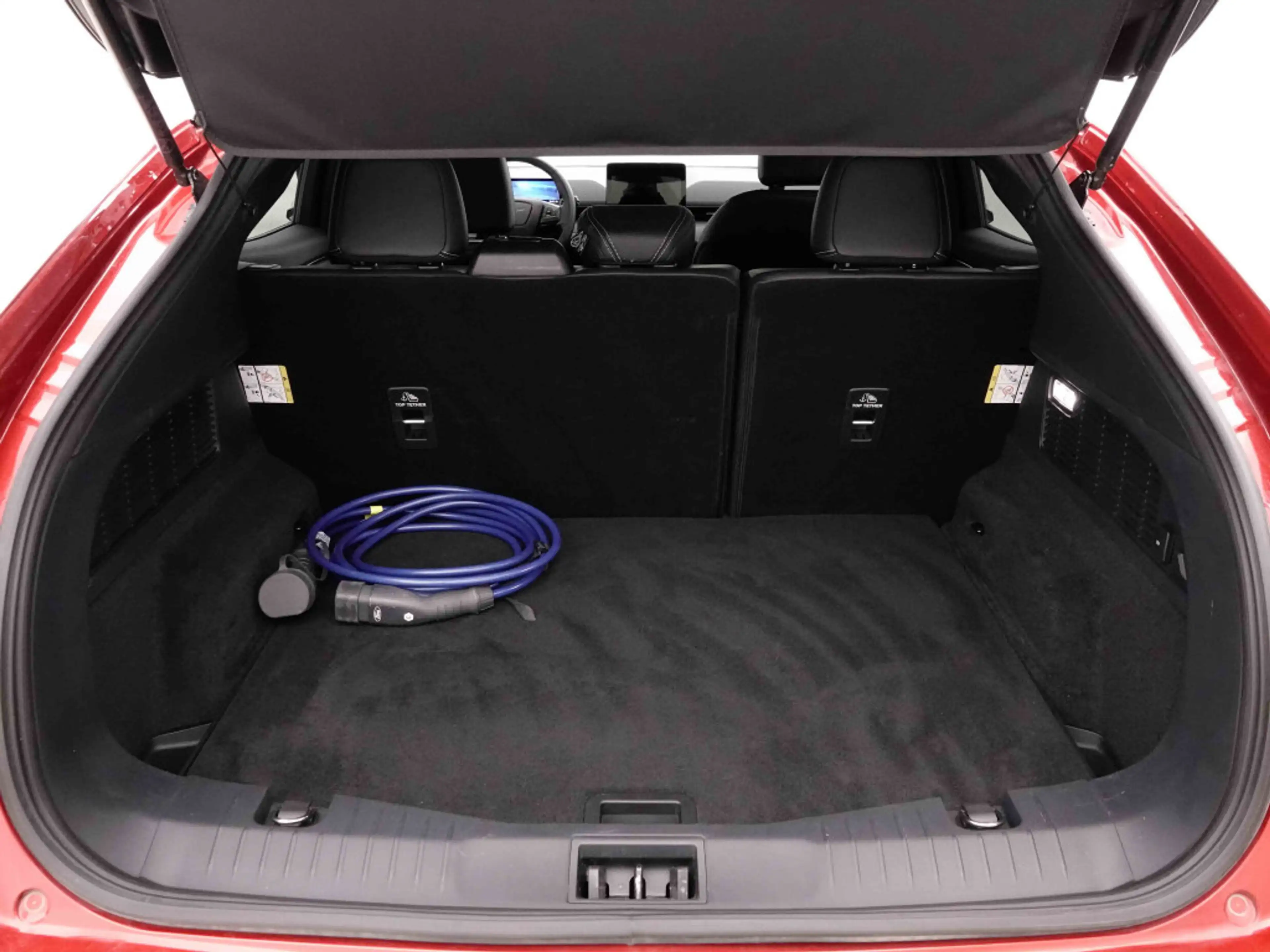 Ford Mustang Mach-E 72kWh 289pk | EV Range 470km | Leather | GPS | Camera | LED Lights — photo 6