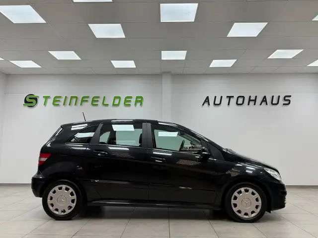 Mercedes-Benz B Class view 8