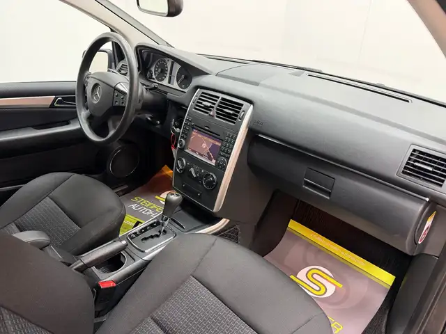 Mercedes-Benz B Class view 10
