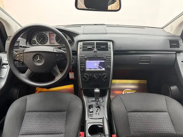 Mercedes-Benz B Class view 15