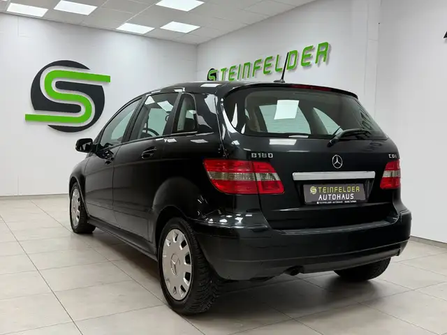 Mercedes-Benz B Class view 5