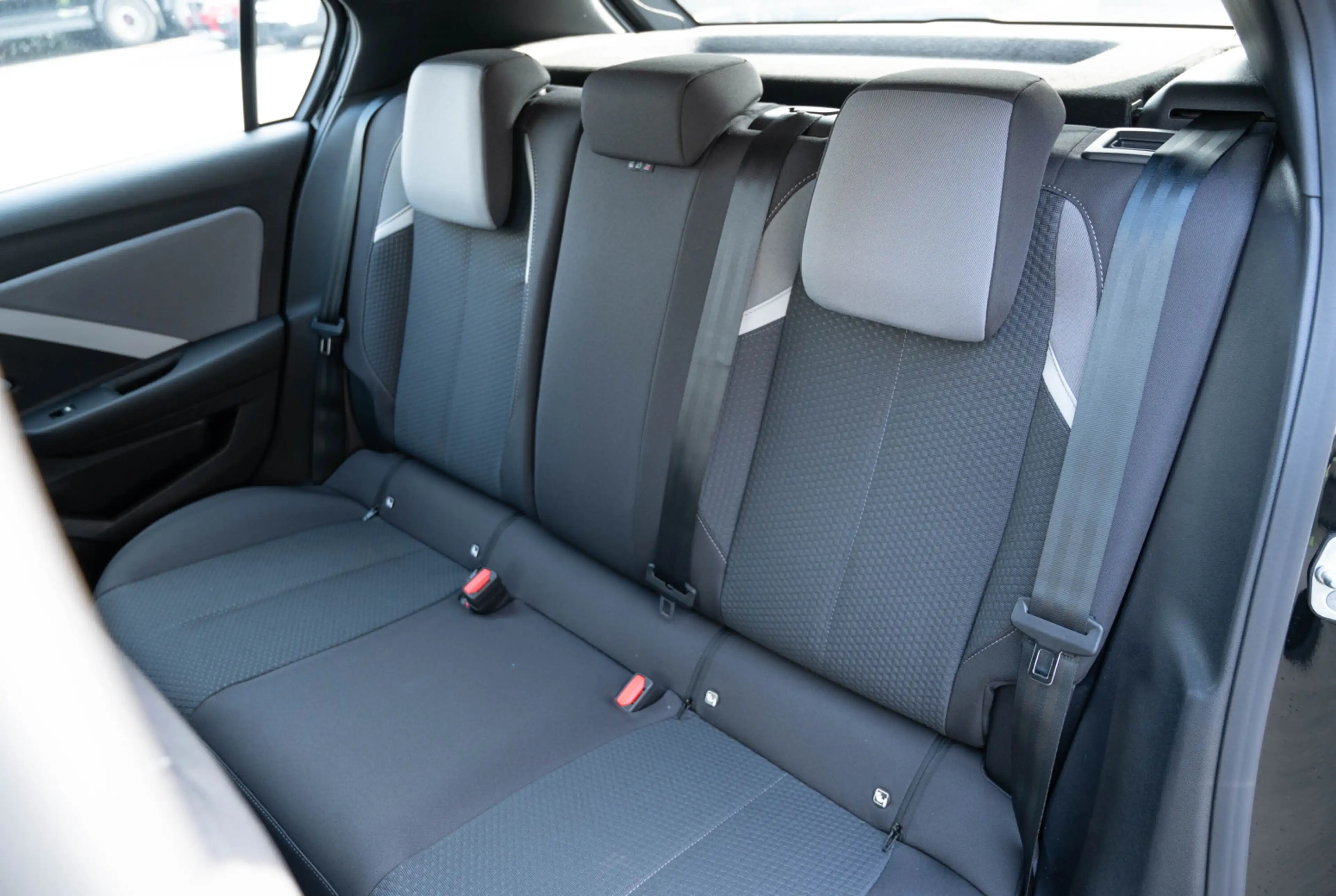 Opel Astra L 1.2 Turbo Enjoy *DAB*MIRRORSCREEN*LICHT-/REGENSENSOR* — photo 9