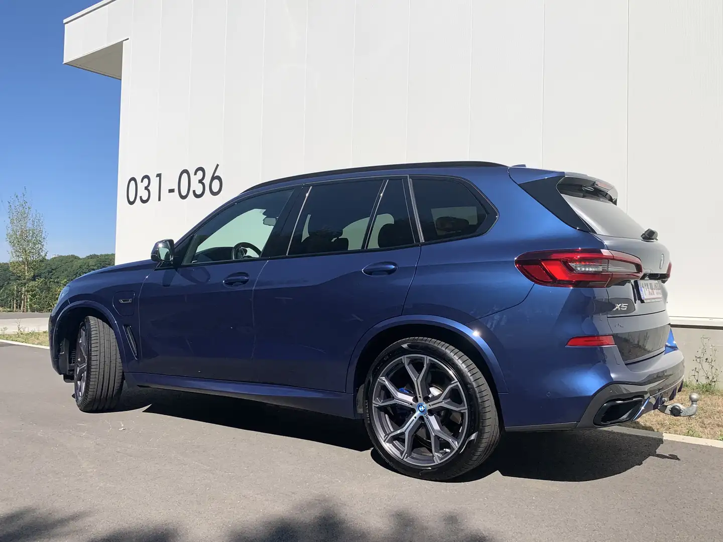 BMW X5 45e M-sport TREK PANO LASER HUD BTW Blauw - 2