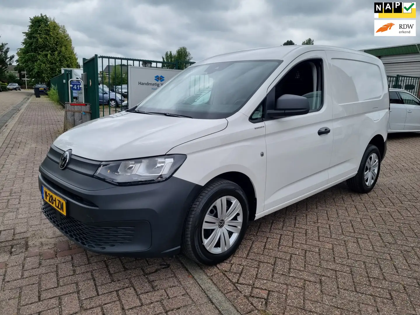 Volkswagen Caddy Cargo BENZINE///GARANTIE Blanc - 1