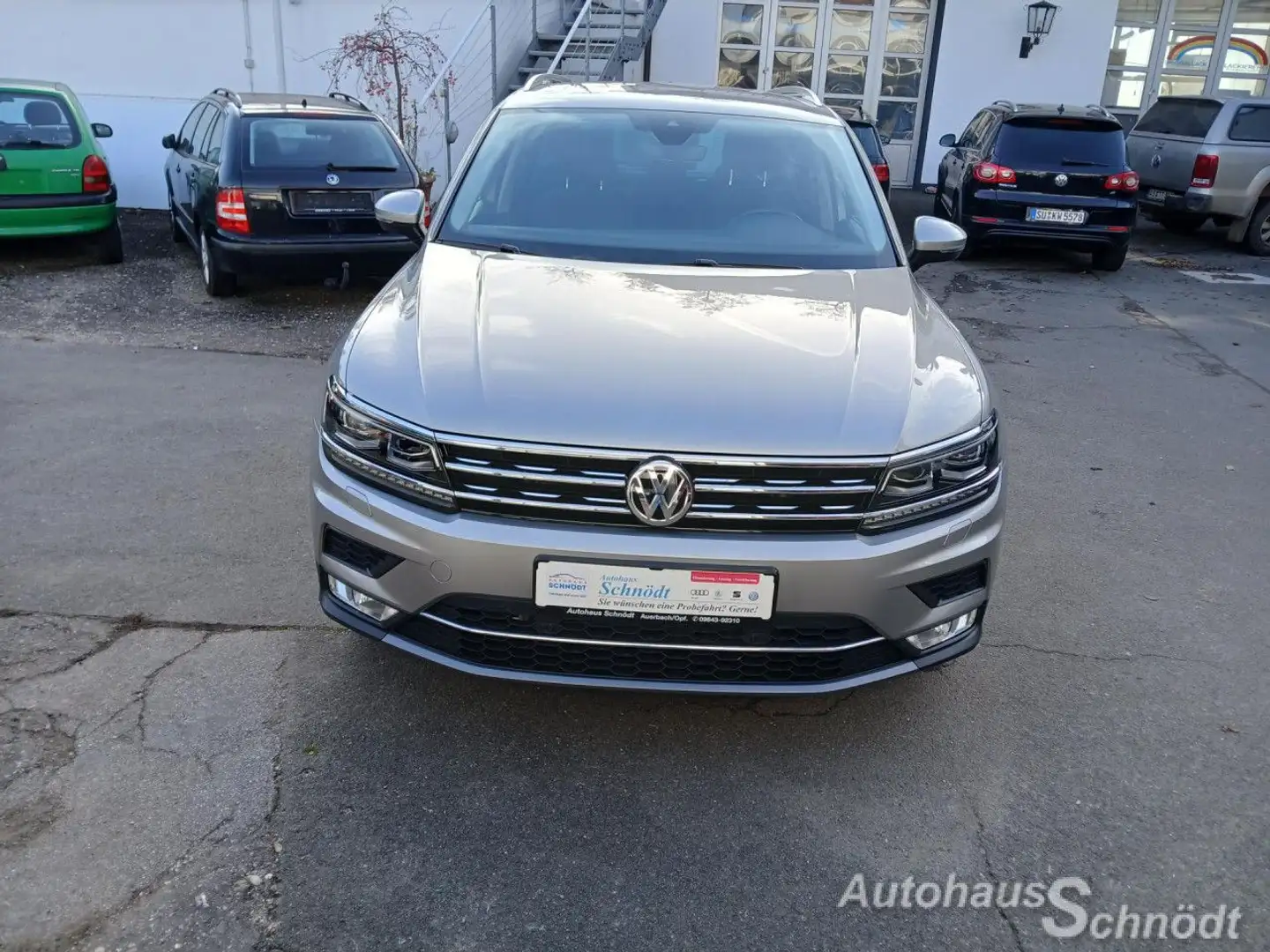 Volkswagen Tiguan 2.0 TDI SCR (BlueMotion Technology) Highlin Gris - 2