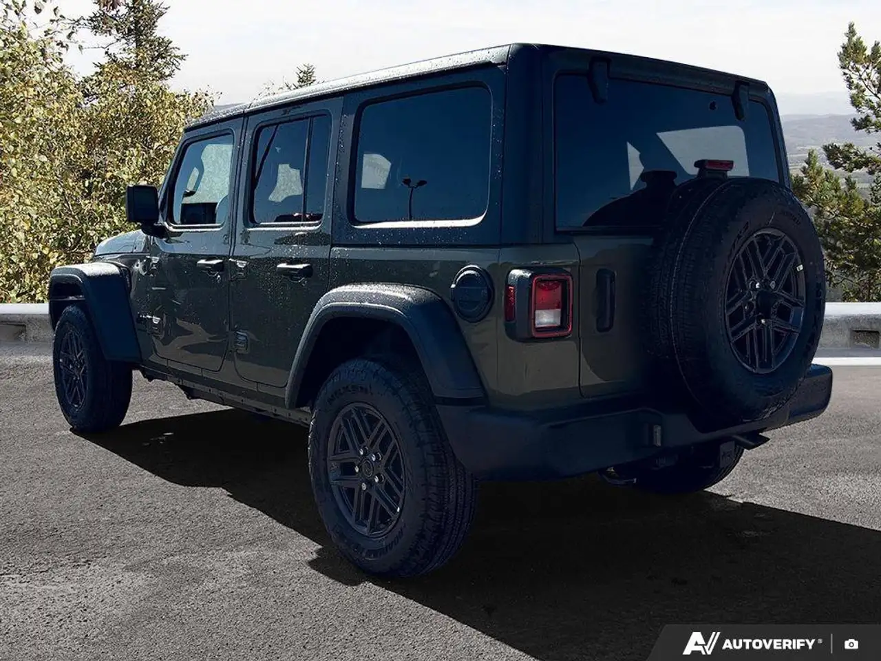 Jeep Wrangler снимка Jeep Wrangler