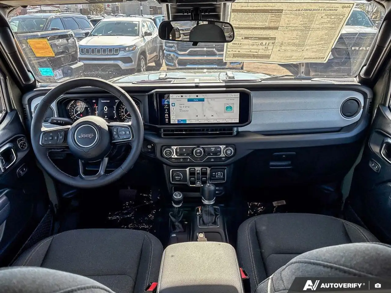 Jeep Wrangler снимка Jeep Wrangler