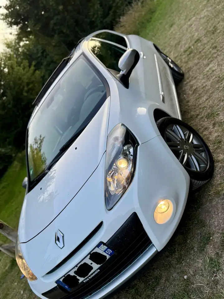 Renault Clio III Tce 100 eco2 Expression Clim
