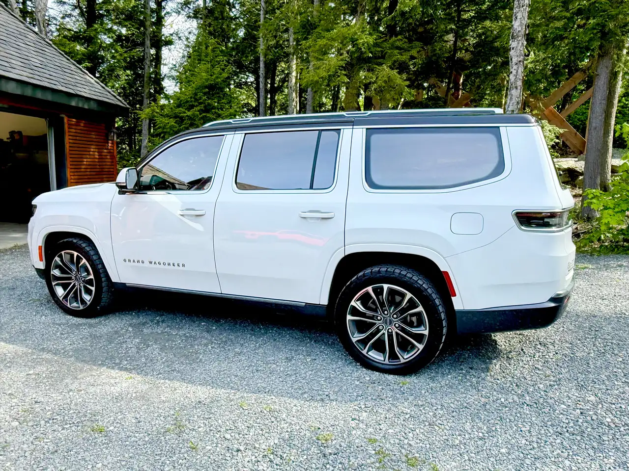 2022 Jeep Grand Wagoneer