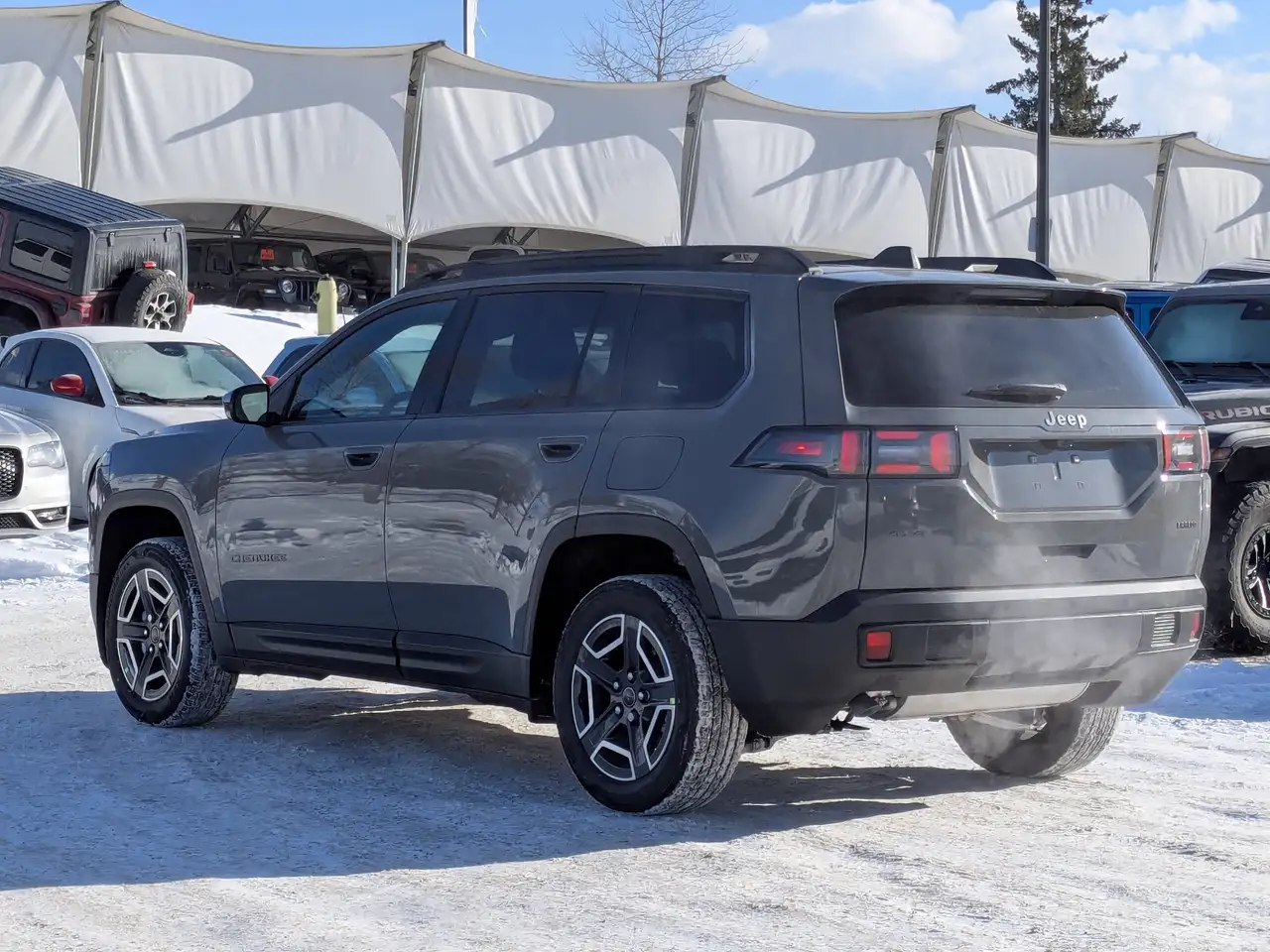 Jeep Cherokee снимка Jeep Cherokee