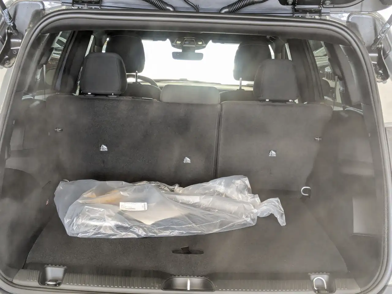Jeep Cherokee снимка Jeep Cherokee