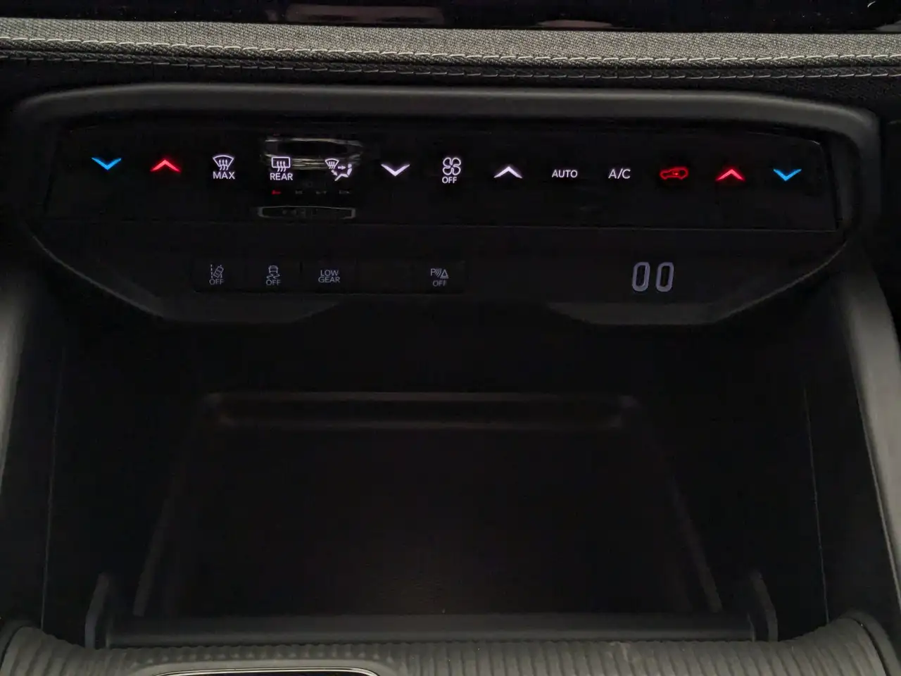 Jeep Cherokee снимка Jeep Cherokee
