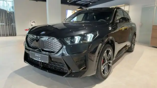 BMW iX2 eDrive20 M Sportpaket