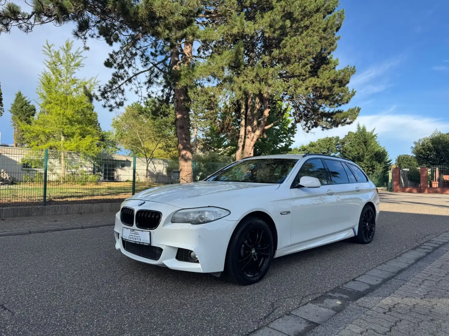 BMW 528 Baureihe 5 Touring 528 i xDrive Garantie Weiß - 2