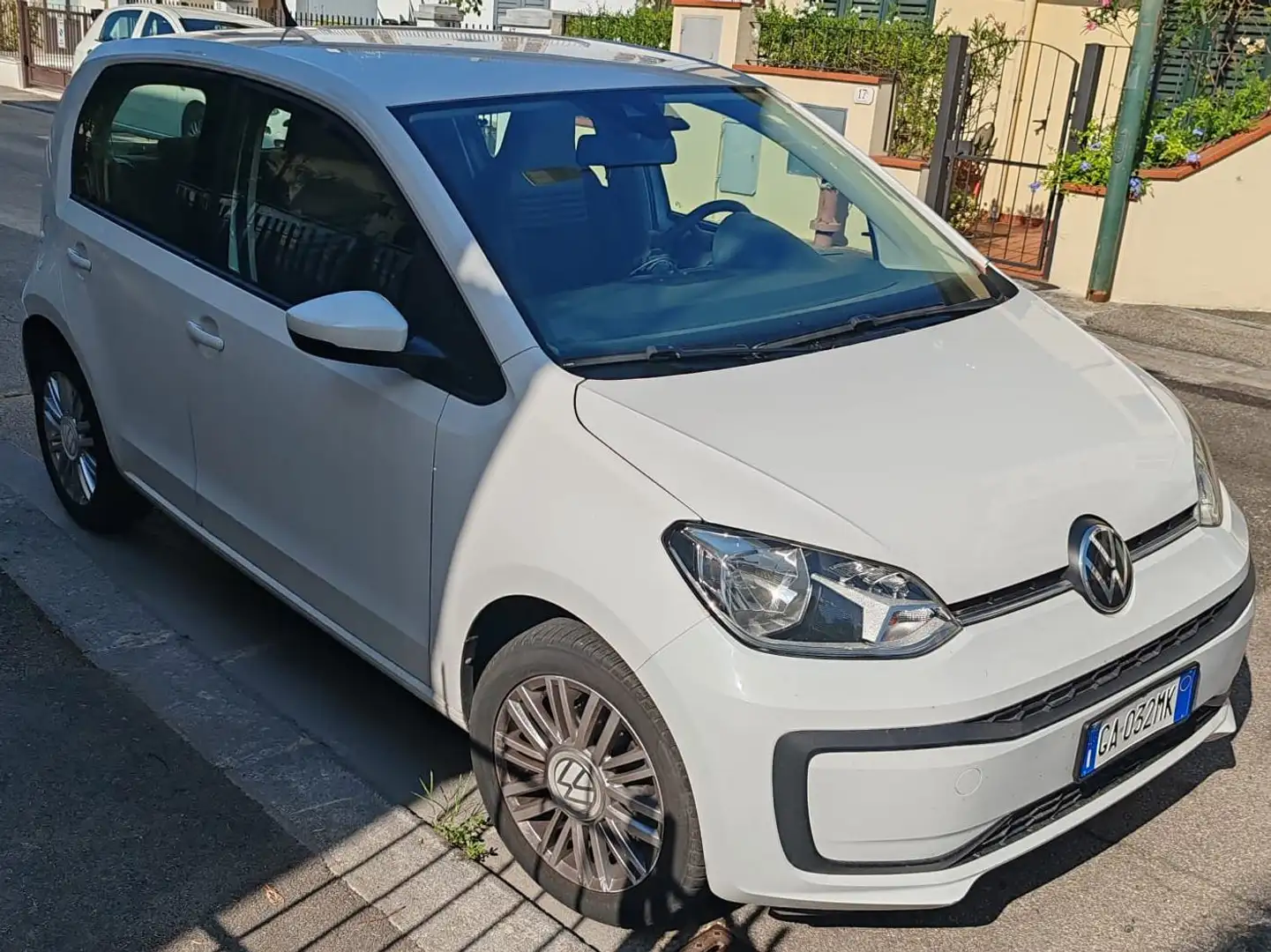 Volkswagen up! up! 5p 20175p 1.0 eco Move 68cv my20 Bianco - 1