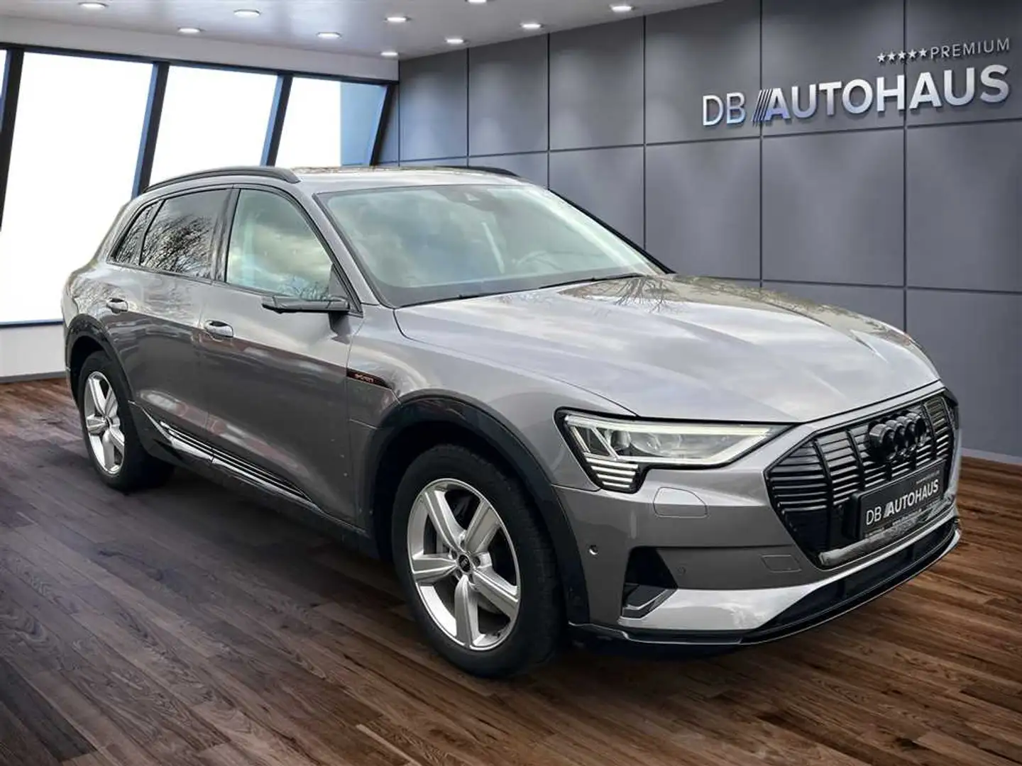 Audi e-tron advanced 55 quattro Gris - 2