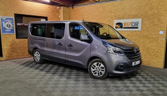 Renault Trafic 2.0dCi automatique 8places grand passenger