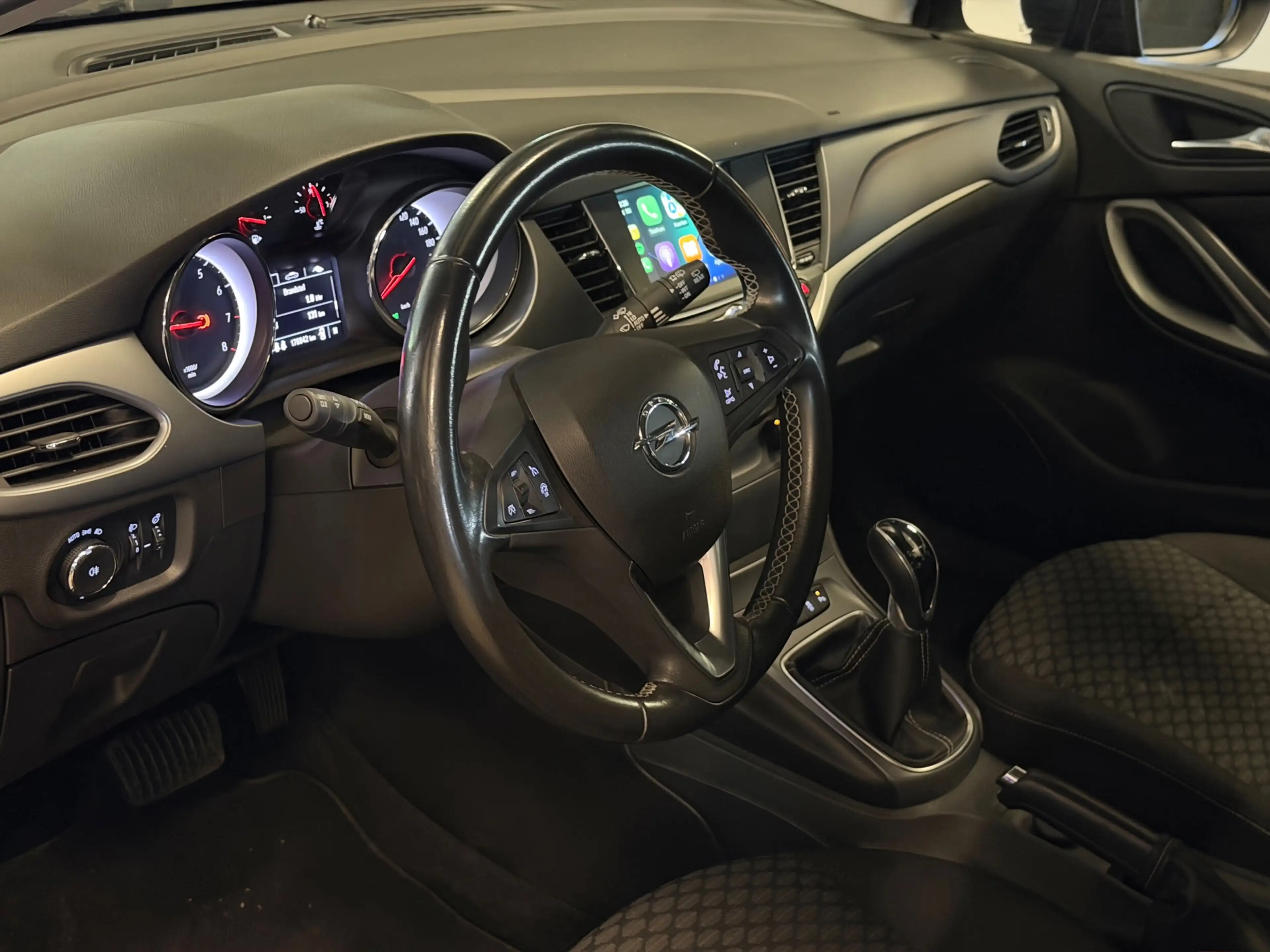 Opel Astra 1.0 Online Edition Automaat — photo 10