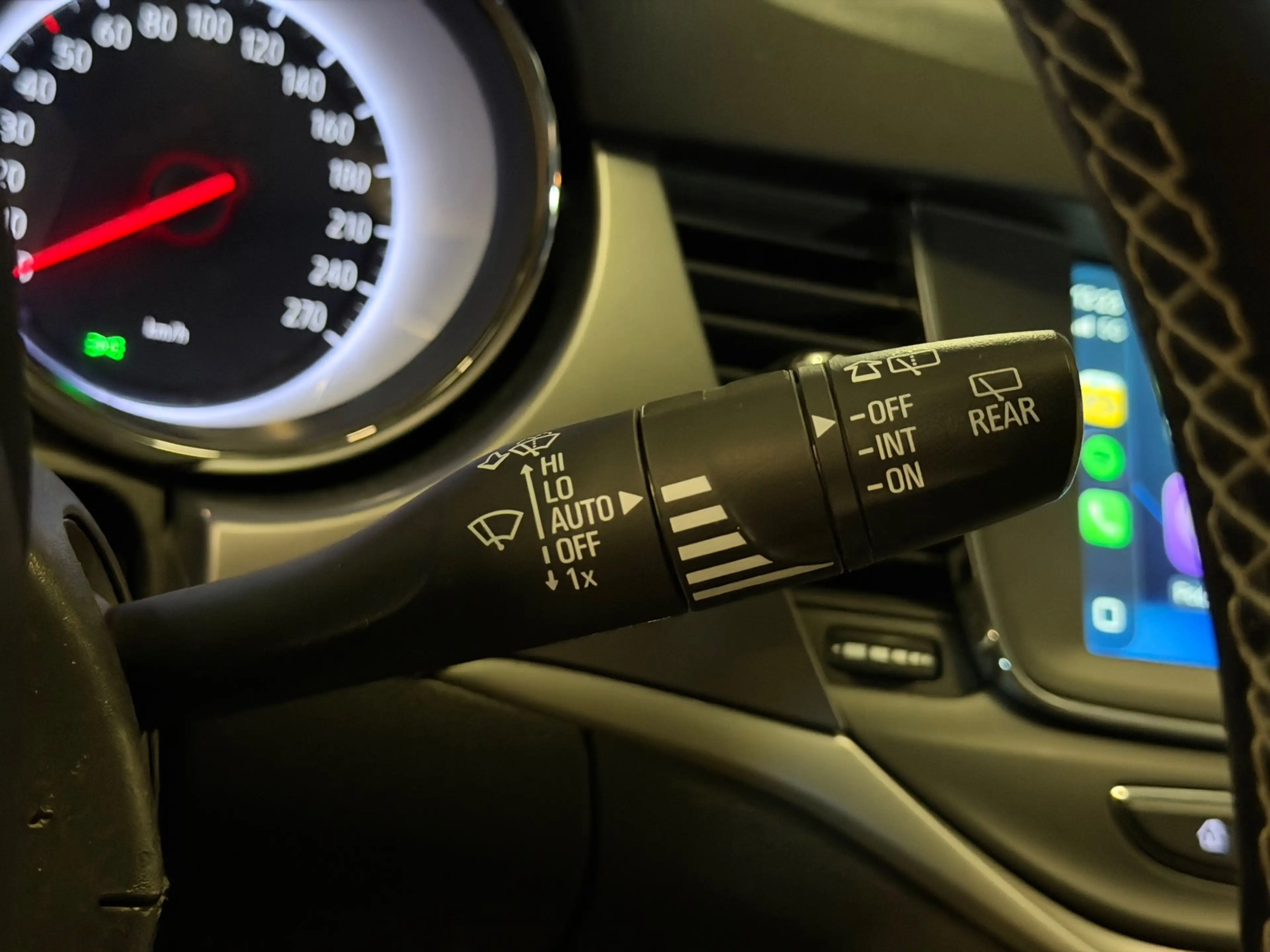 Opel Astra 1.0 Online Edition Automaat — photo 16
