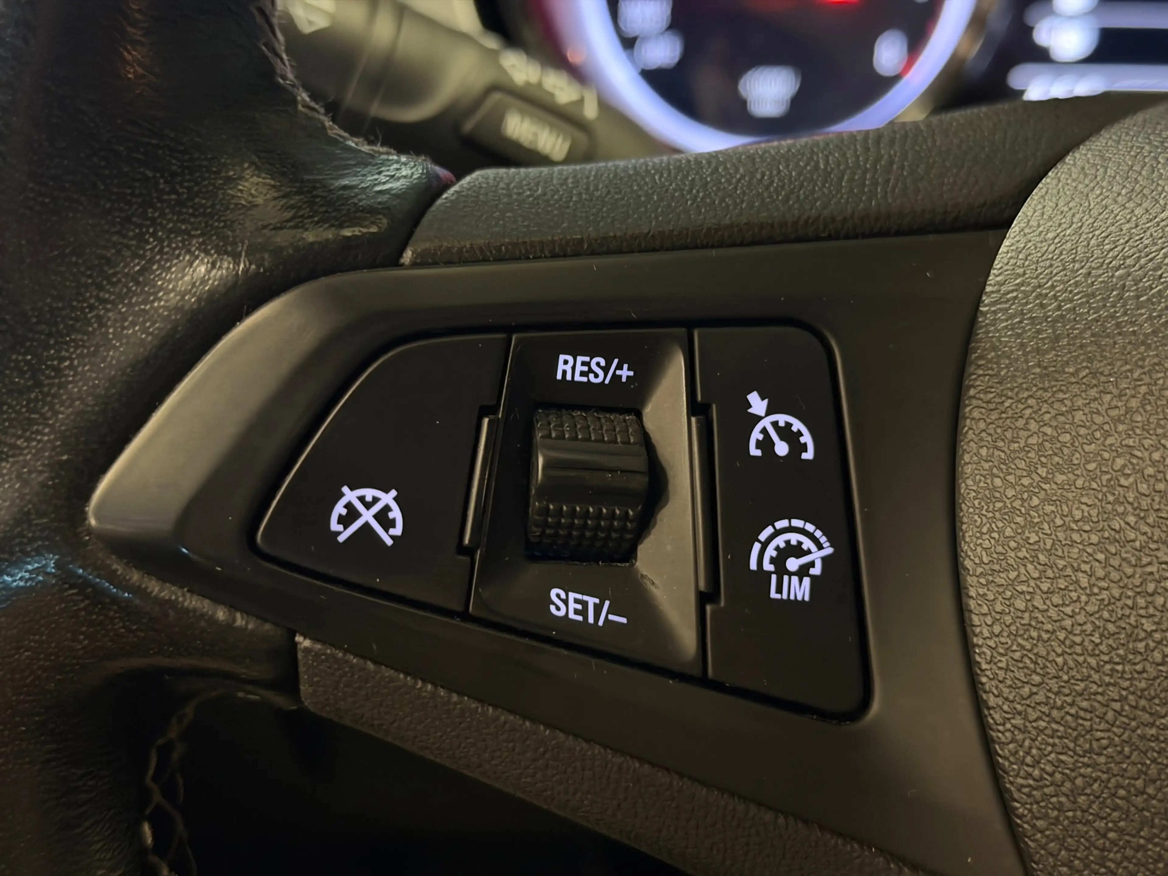 Opel Astra 1.0 Online Edition Automaat — photo 14