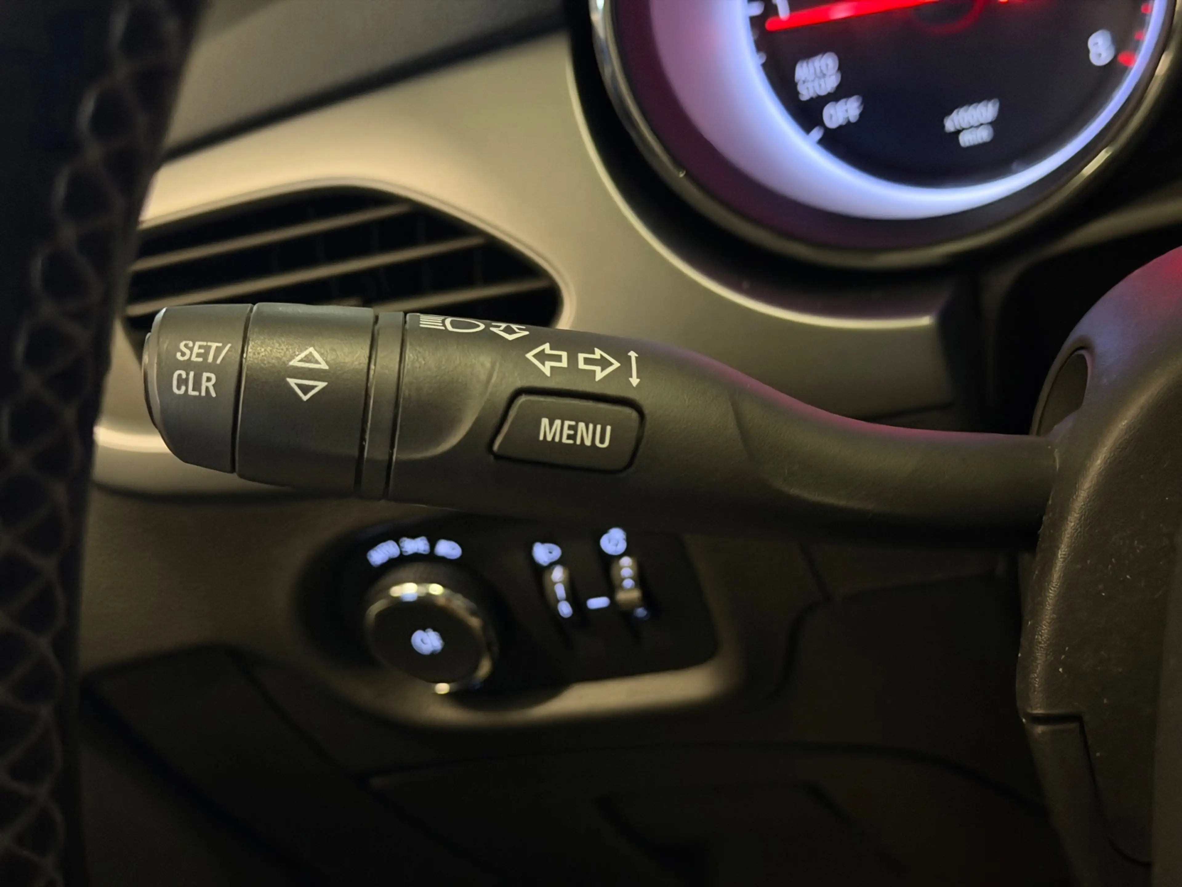 Opel Astra 1.0 Online Edition Automaat — photo 17