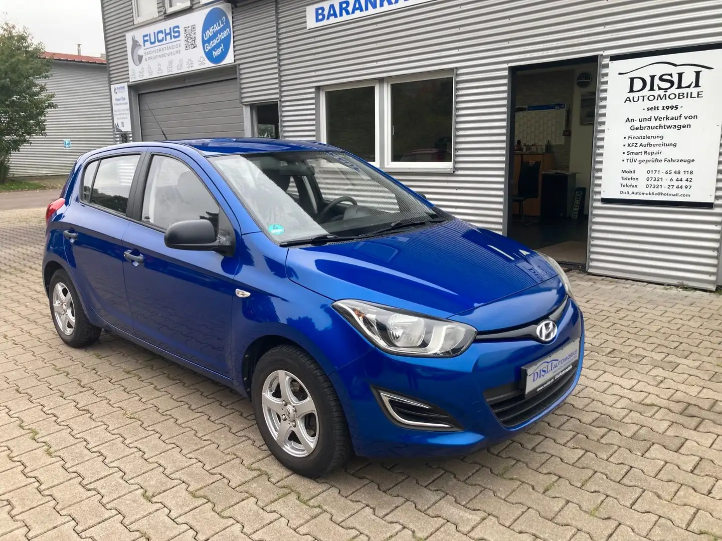 Hyundai i20 FIFA World Cup Edition Blau - 1