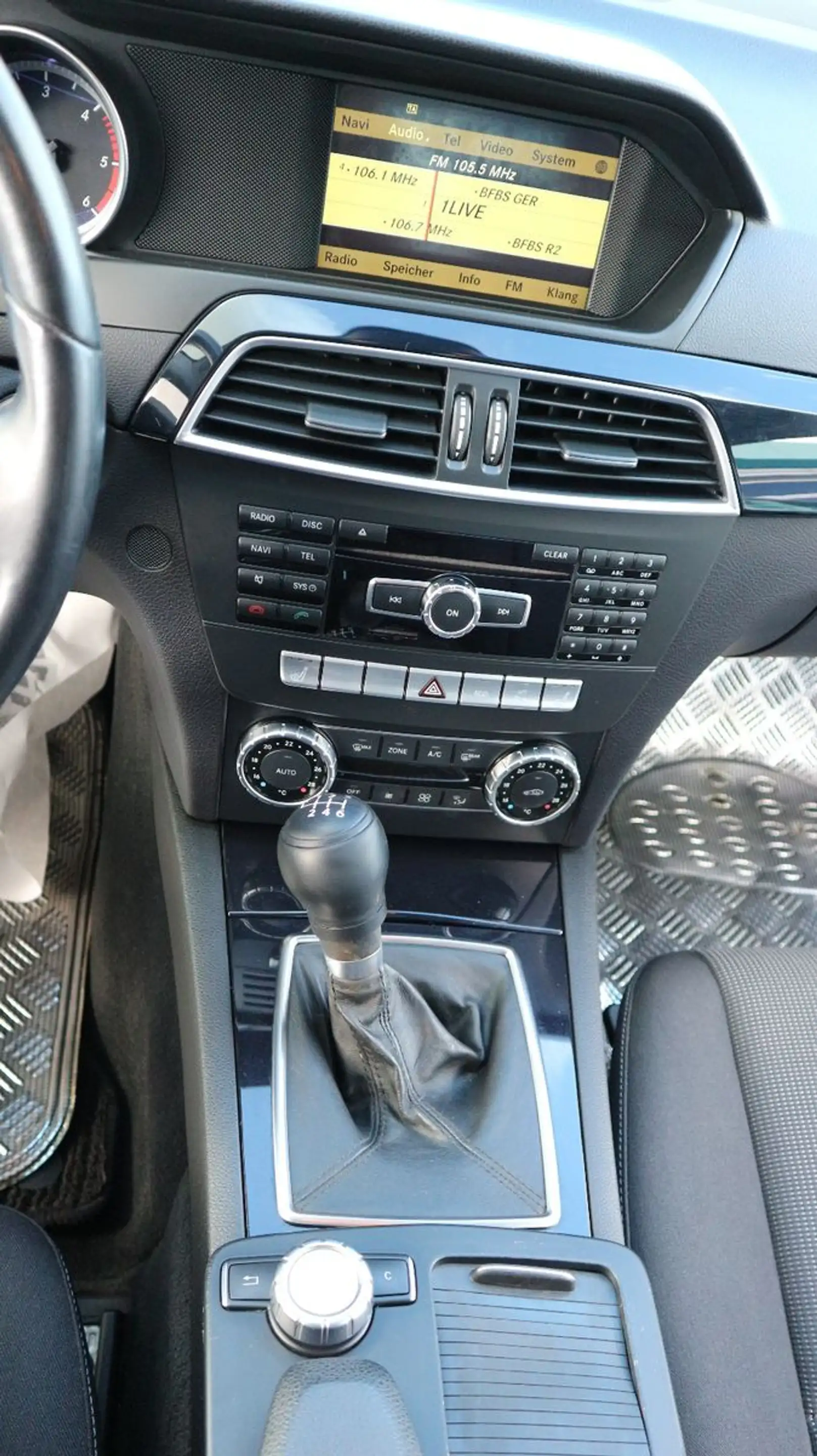 Mercedes-Benz C 220 C CDI BlueEfficiency — photo 13
