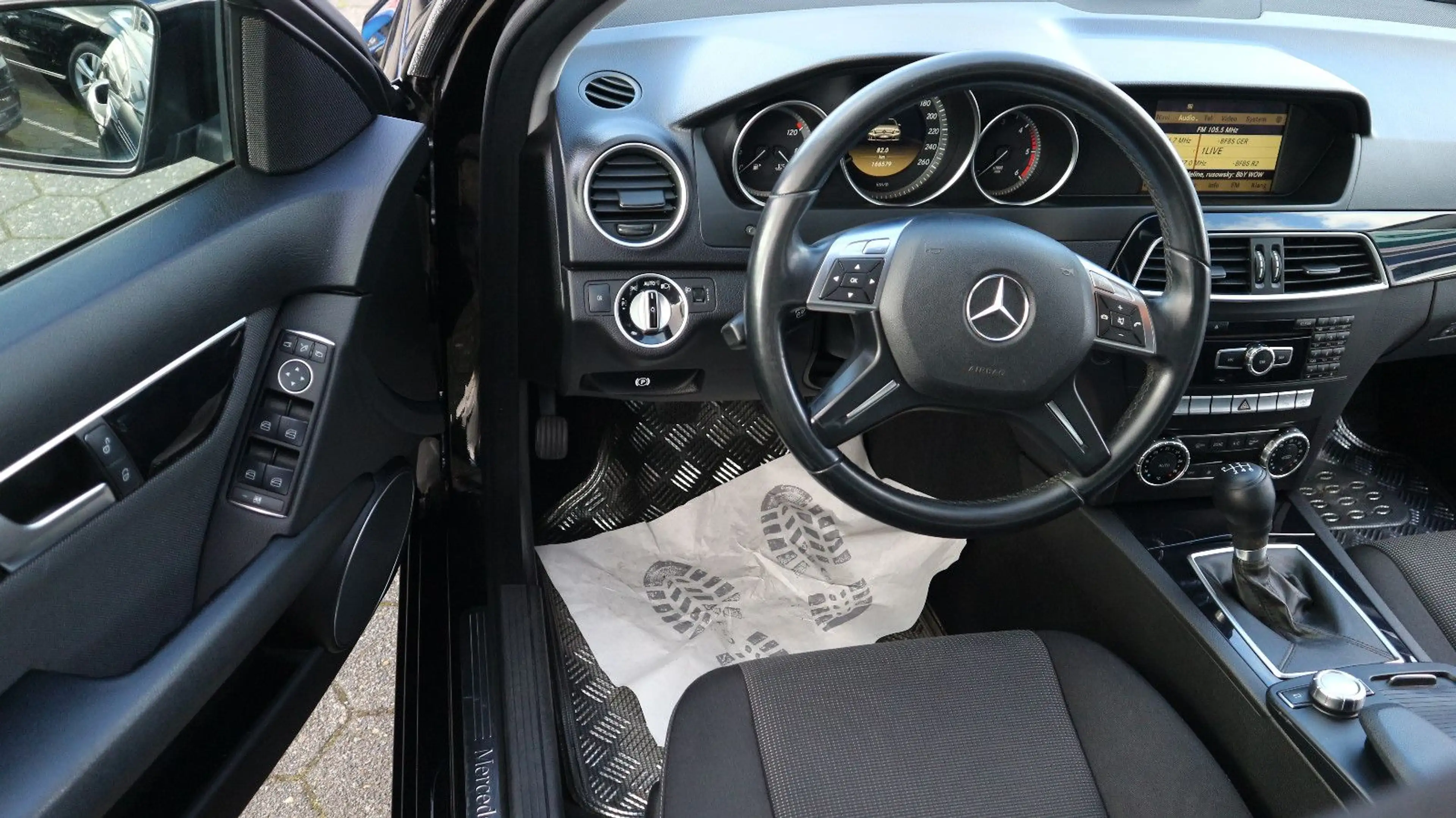 Mercedes-Benz C 220 C CDI BlueEfficiency — photo 12