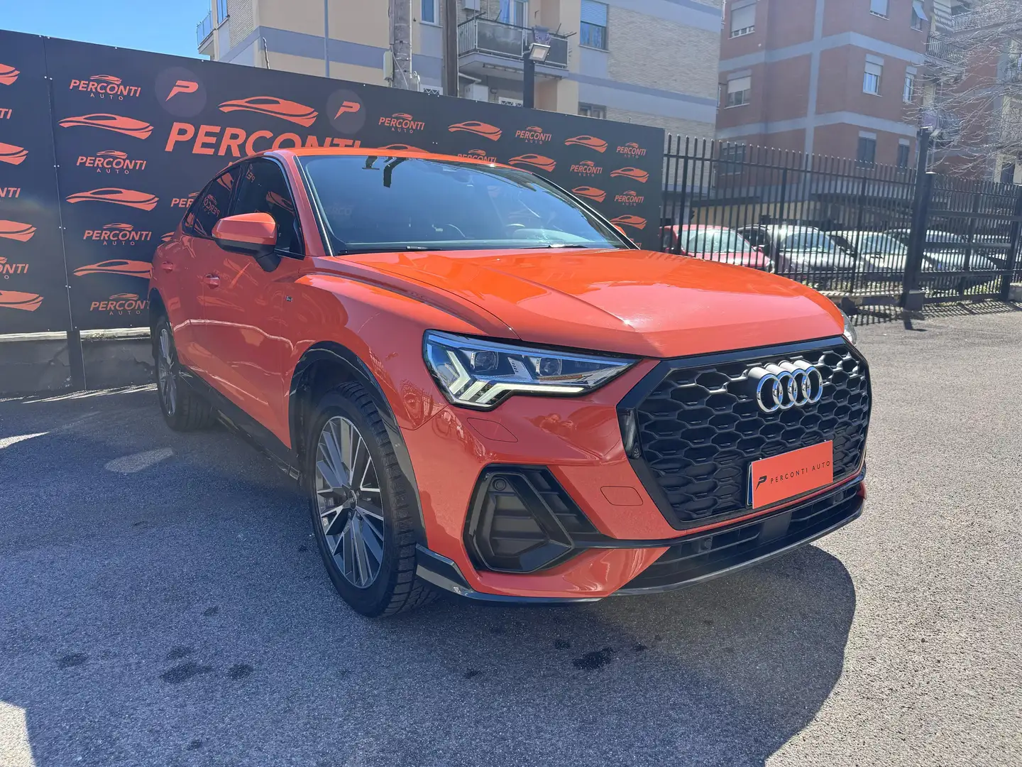 Audi Q3 35TDI S-Line S-tronic VIRTUAL LED NAVI BI-ZONA Orange - 1