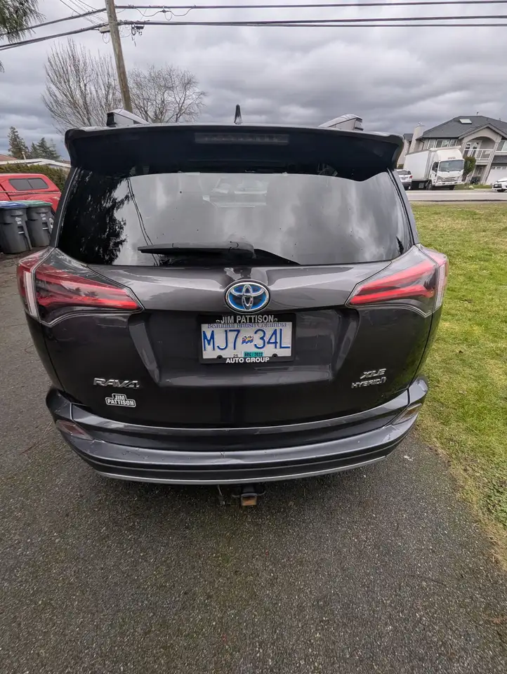 Toyota RAV 4 снимка Toyota RAV 4