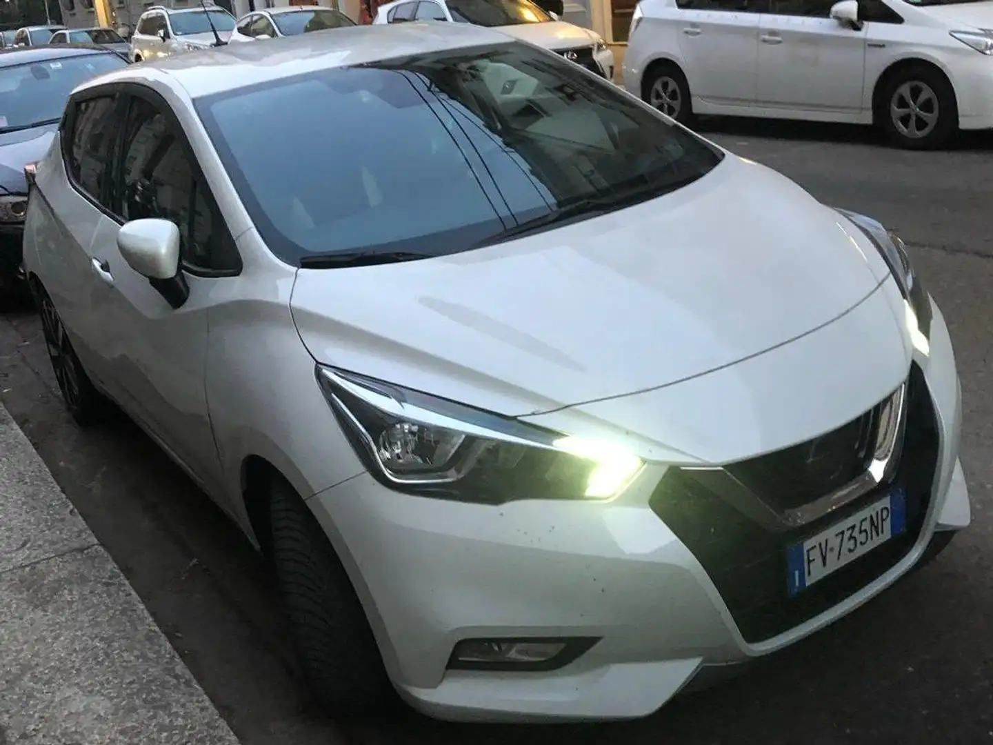 Nissan Micra Micra V 2017 1.0 N-Connecta 100cv Bianco - 1