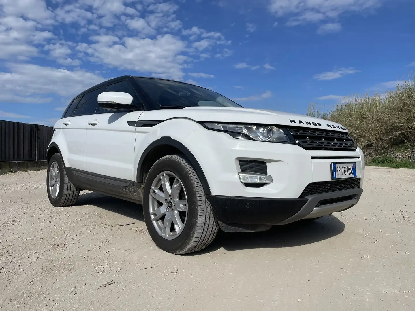 Land Rover Range Rover Evoque 5p 2.2 td4 Prestige 150cv - 2