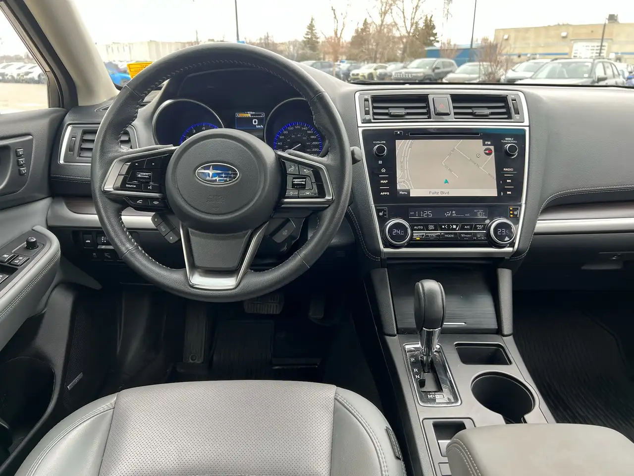Subaru Legacy снимка Subaru Legacy