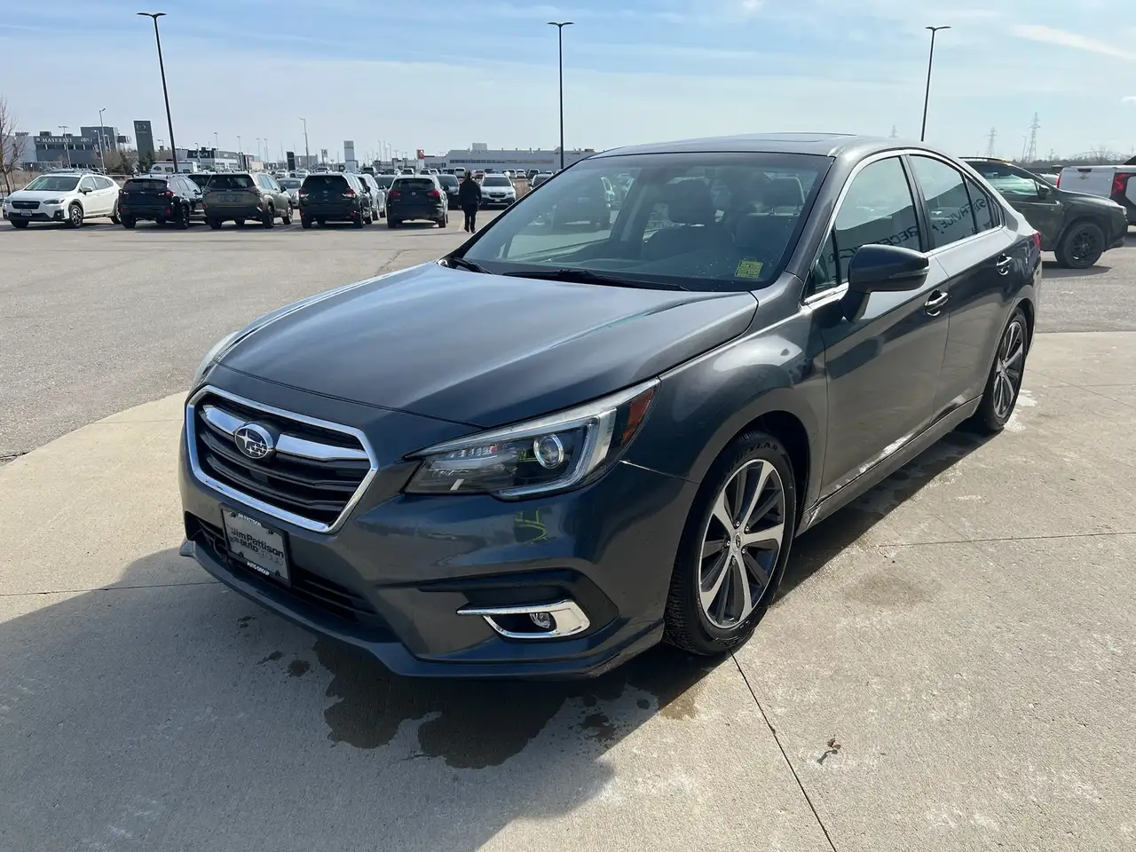 Subaru Legacy снимка Subaru Legacy