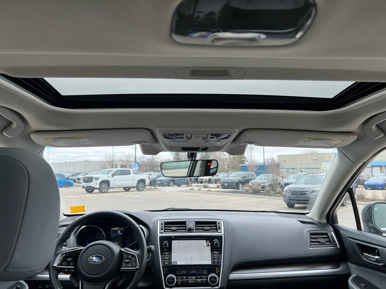 Subaru Legacy снимка Subaru Legacy