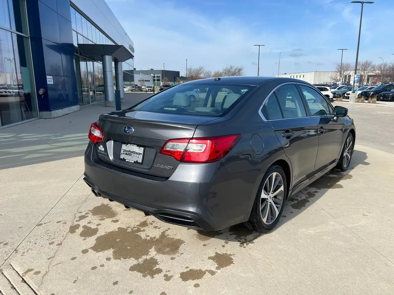 Subaru Legacy снимка Subaru Legacy