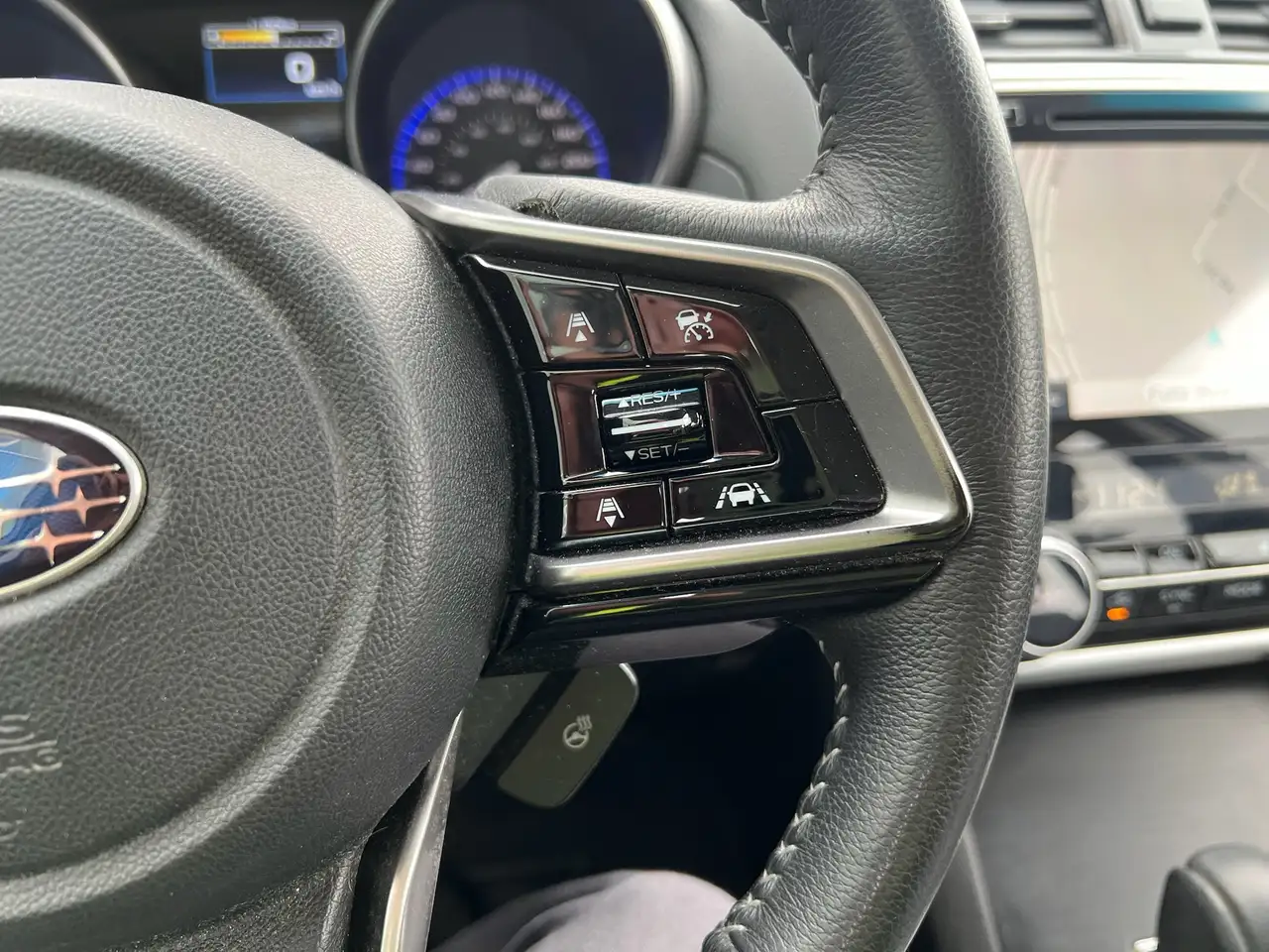 Subaru Legacy снимка Subaru Legacy