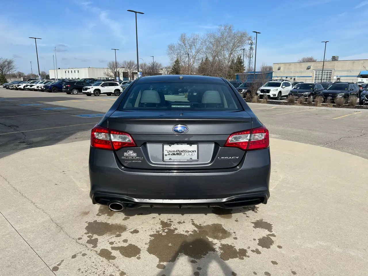 Subaru Legacy снимка Subaru Legacy