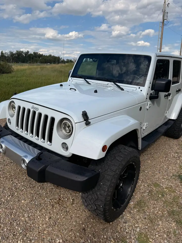 Jeep Wrangler снимка Jeep Wrangler