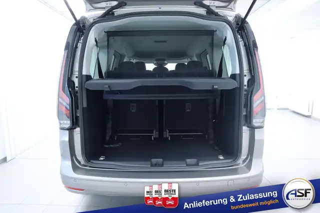 Ford Grand Tourneo Connect view 10