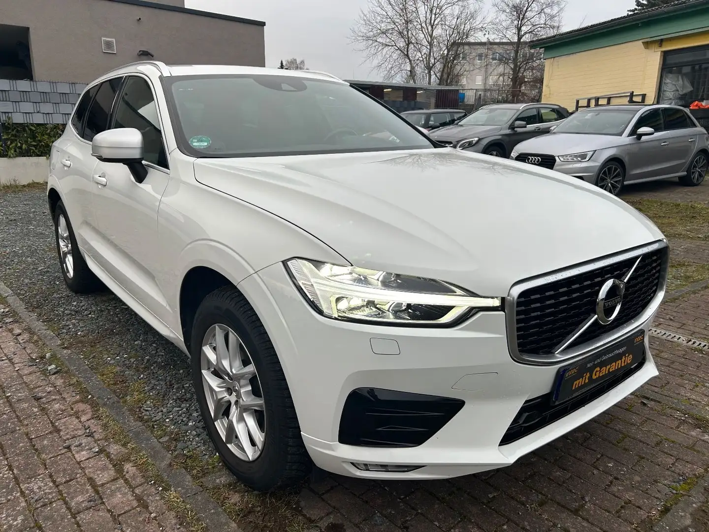 Volvo XC60 XC60 R Design AWD Bianco - 2