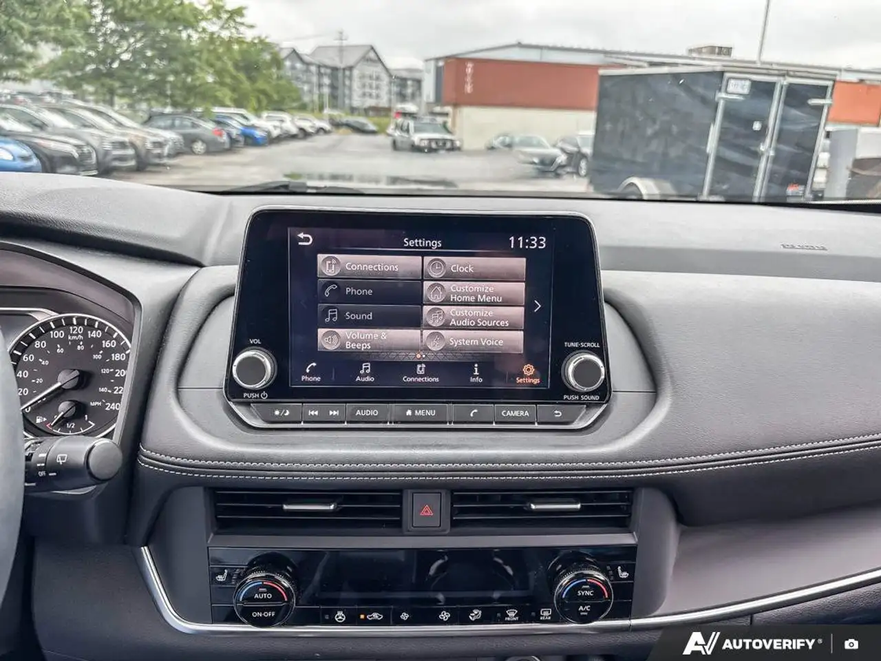 Nissan Rogue снимка Nissan Rogue