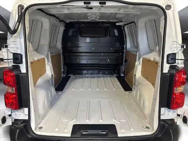 Opel Vivaro view 7