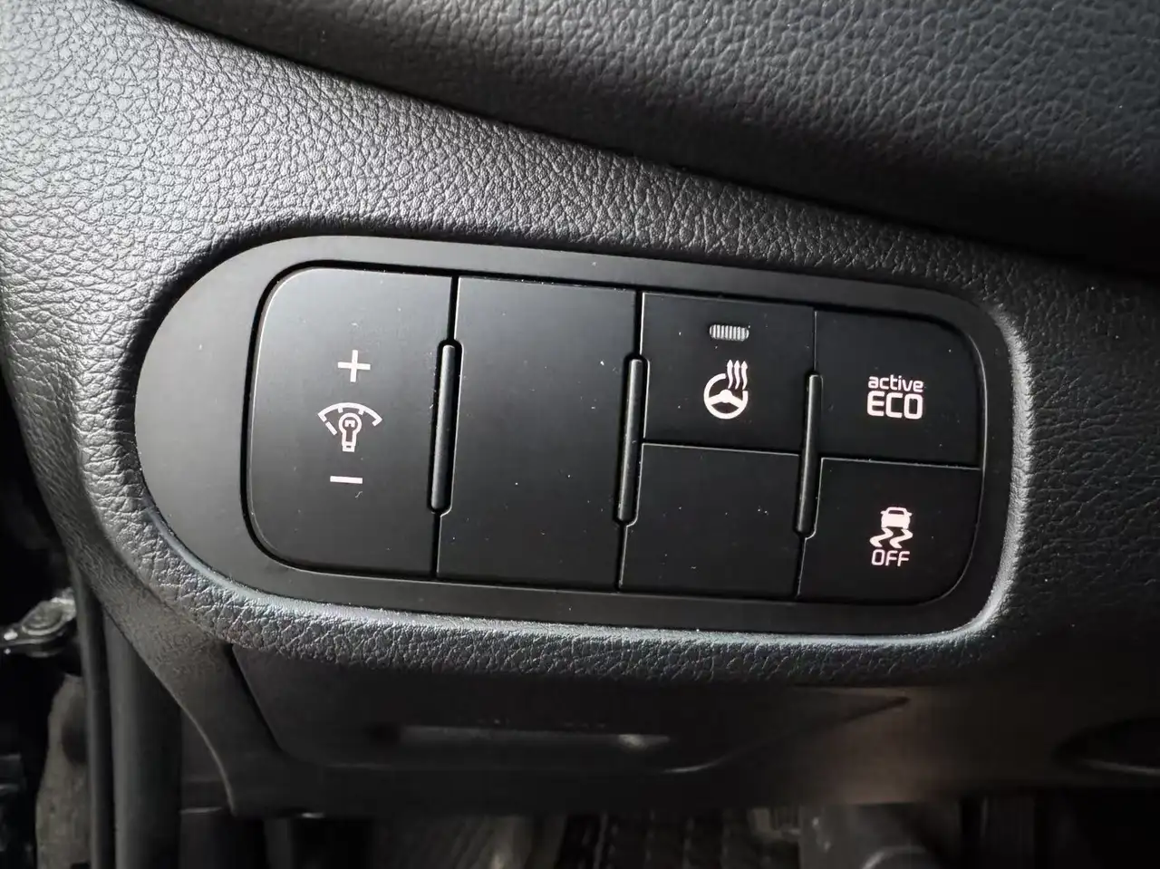 Kia Rondo fotografie Kia Rondo