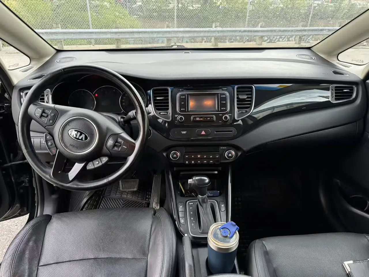 Kia Rondo fotografie Kia Rondo